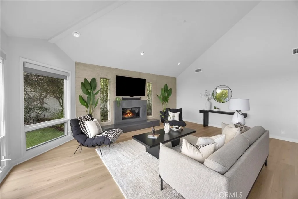 Photo of 2852 Via Amapola