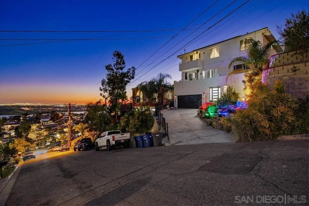 Photo of 1644 Cuyamaca Ave