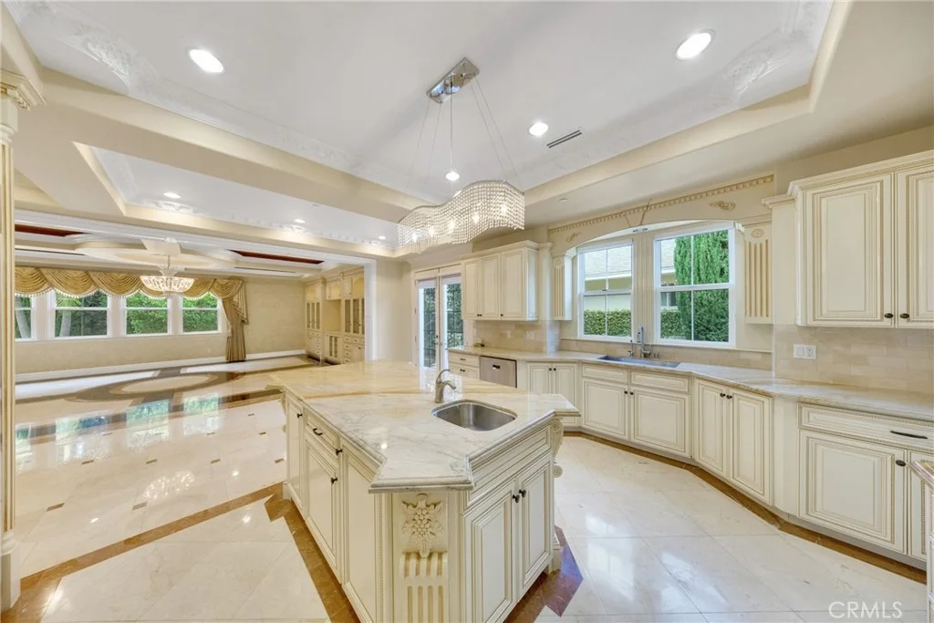 Photo of 2041 S 6th