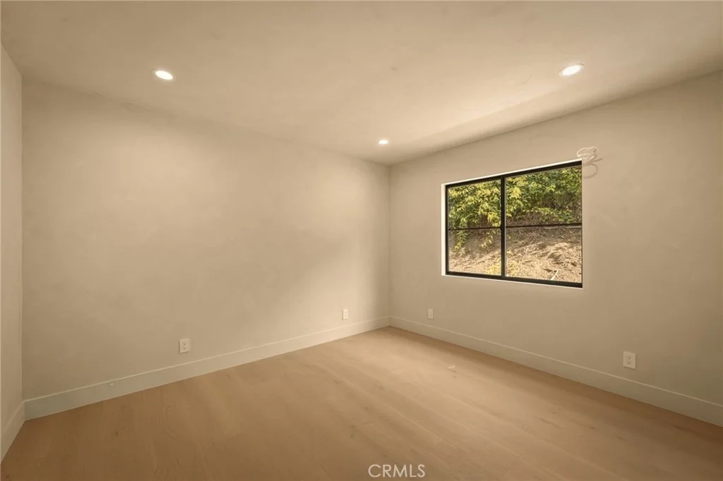 Photo of 17000 Escalon