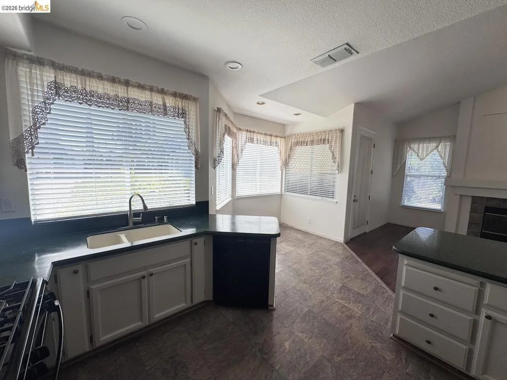 Photo of 5001 Meadow Pass Way