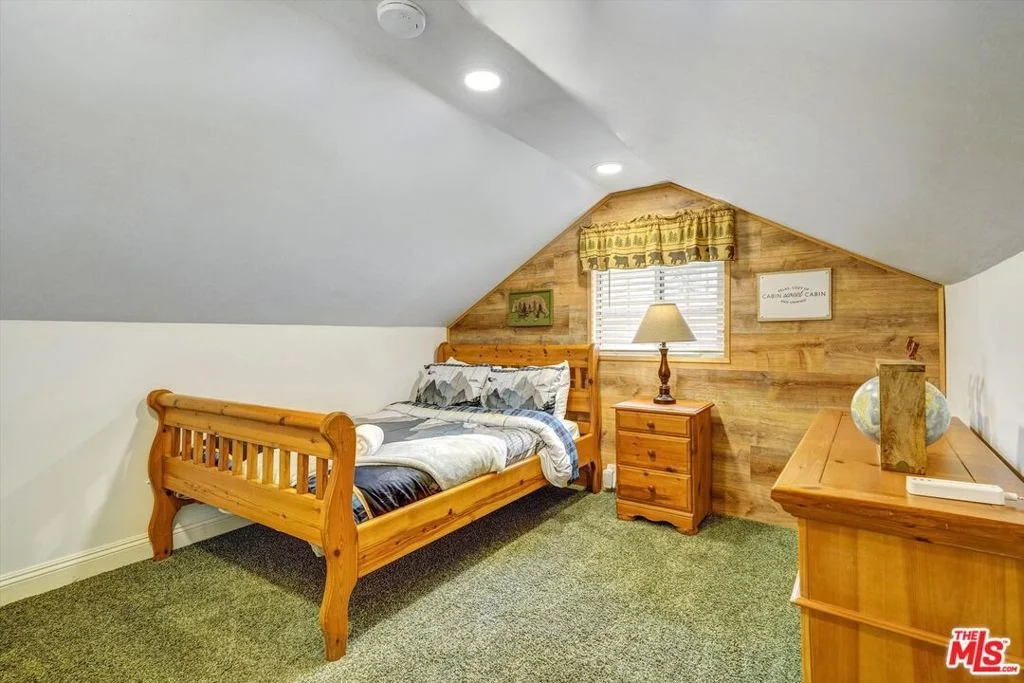 Photo of 404 Oriole Drive