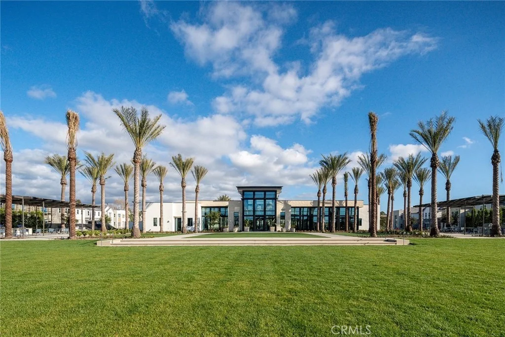 Photo of 220 Amber Oak