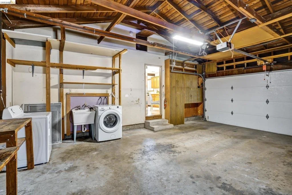 Photo of 2826 Wright Ave