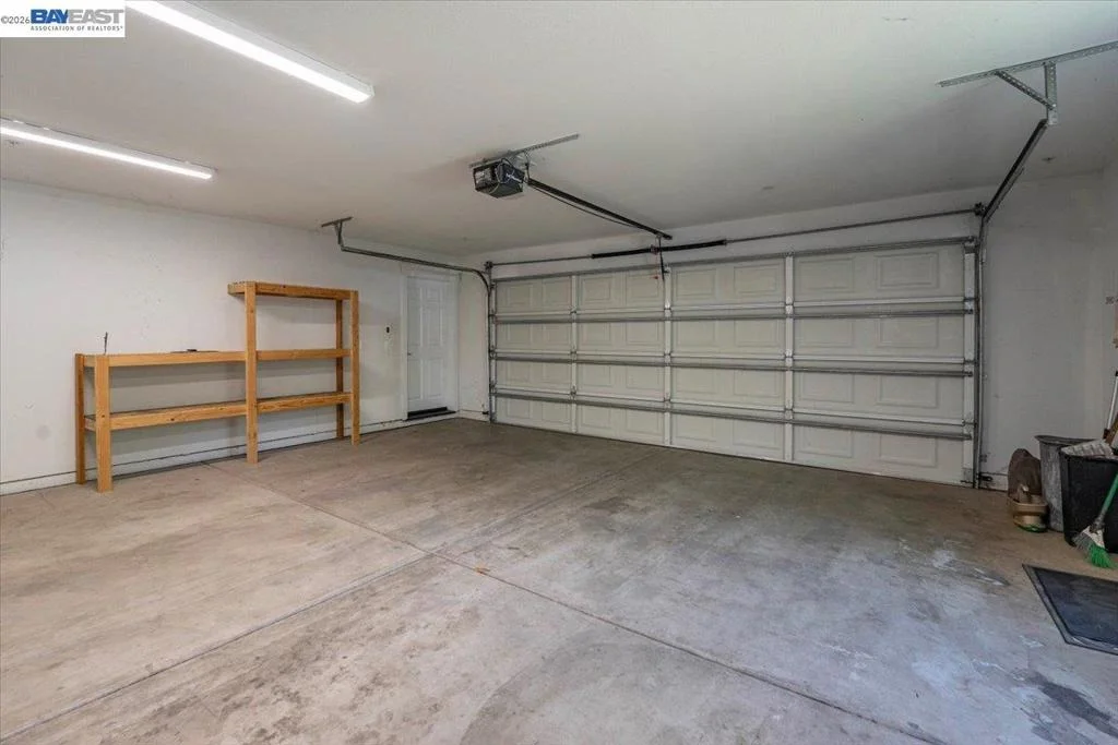 Photo of 2584 Reservoir Ln