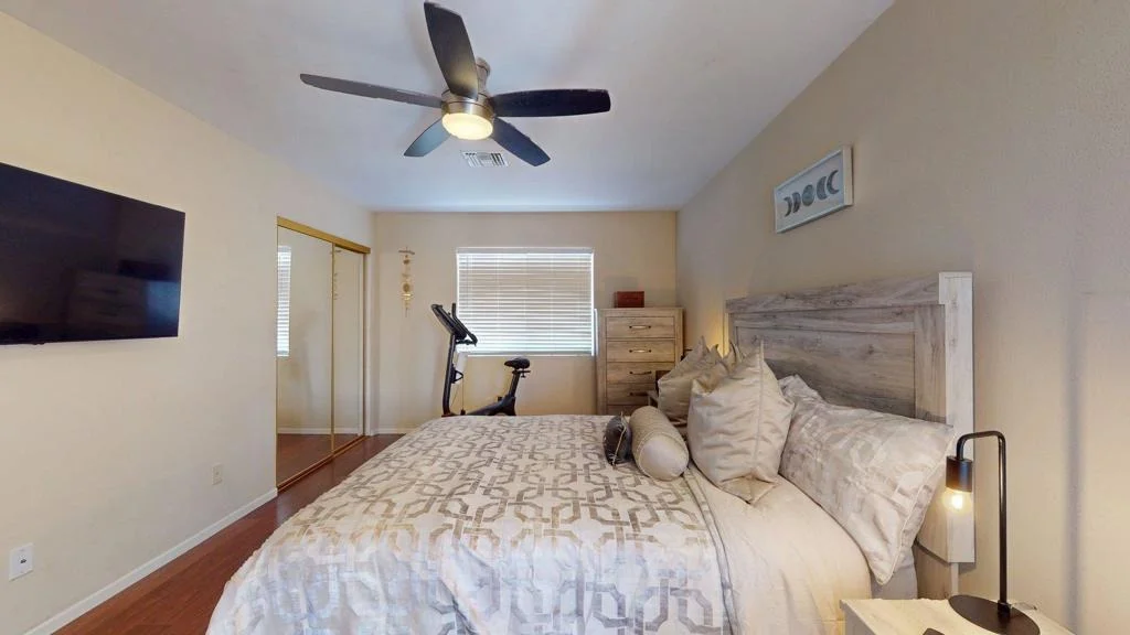 Photo of 43850 Venice Drive