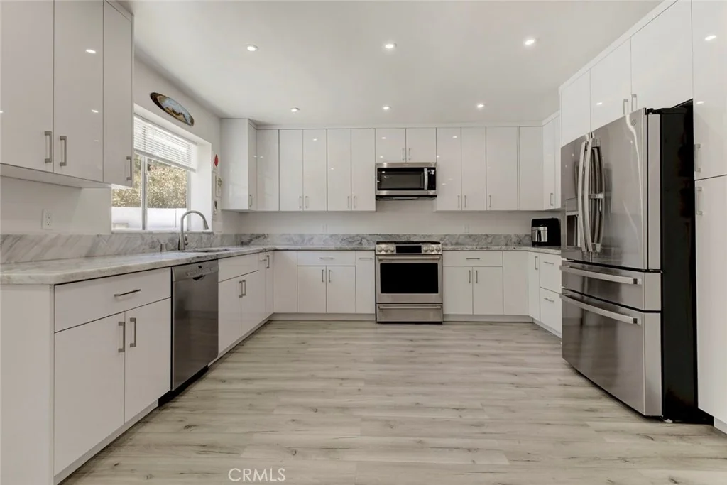Photo of 6916 Estepa