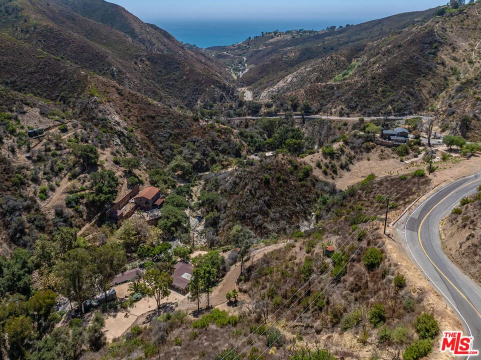 Photo of 2961 Gorge Road