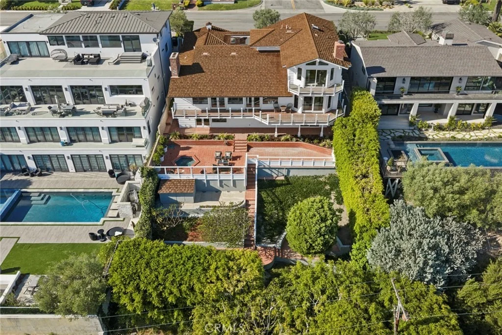 Photo of 701 Kings Road