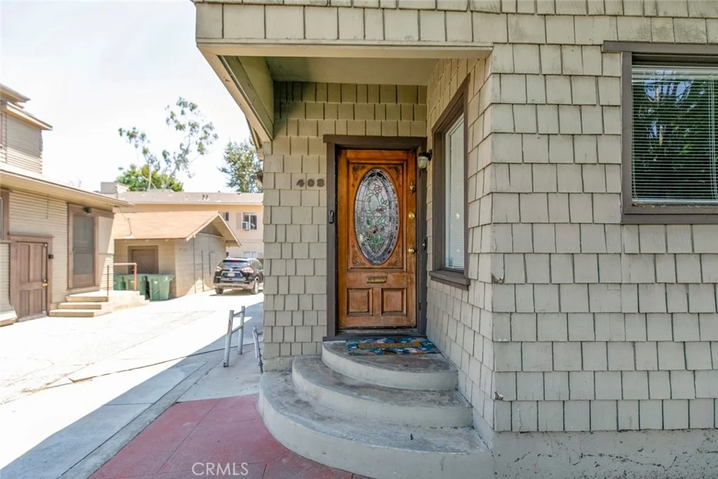 Photo of 408 E Del Mar Boulevard