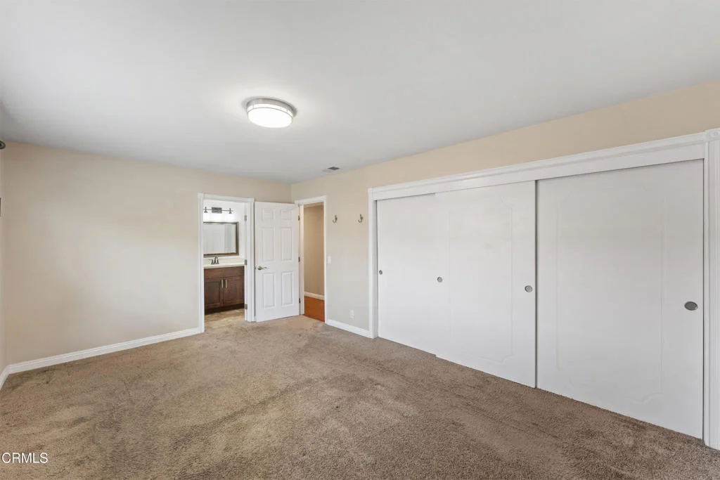 Photo of 310 Foxglove Place
