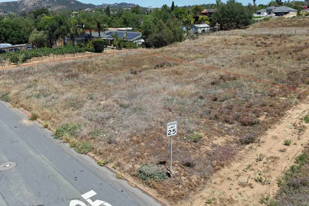 Photo of 14444 Twin Peaks Rd