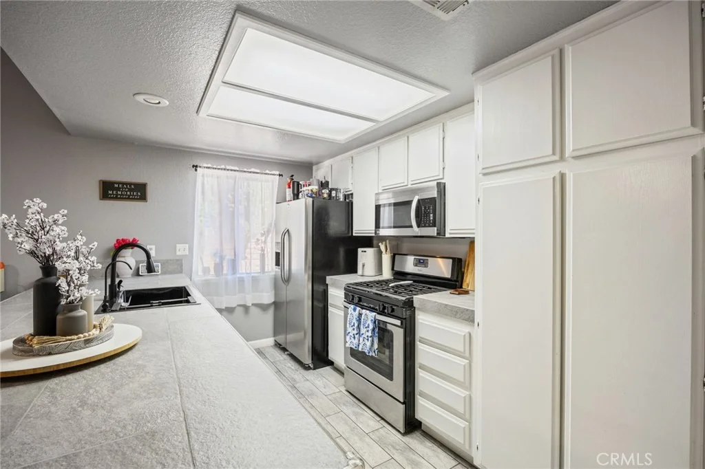 Photo of 37947 Janus Drive