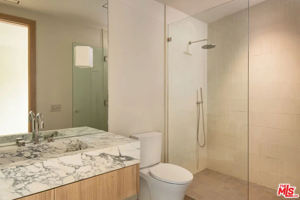 Photo of 39224 Waterview Drive