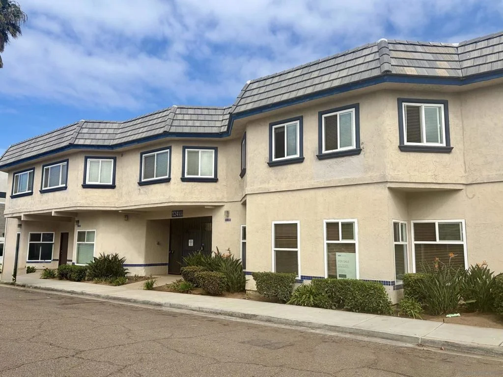 Photo of Unit D at 124 Elder