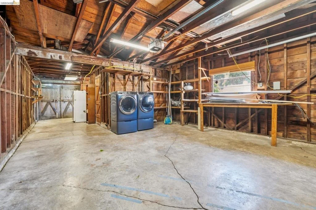Photo of 201 Warwick Ave