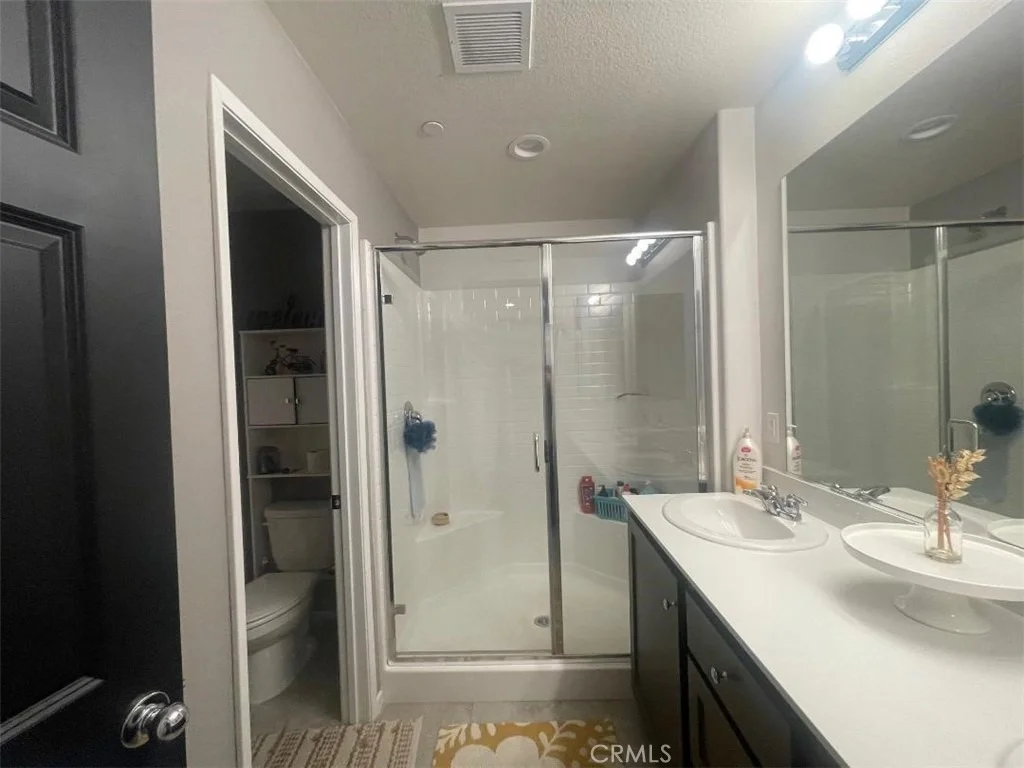 Photo of 53918 Shady