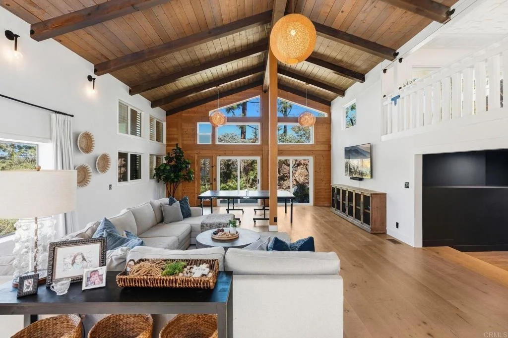 Photo of 765 Val Sereno Drive