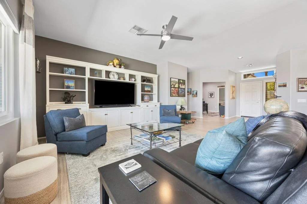Photo of 39463 Manorgate Road