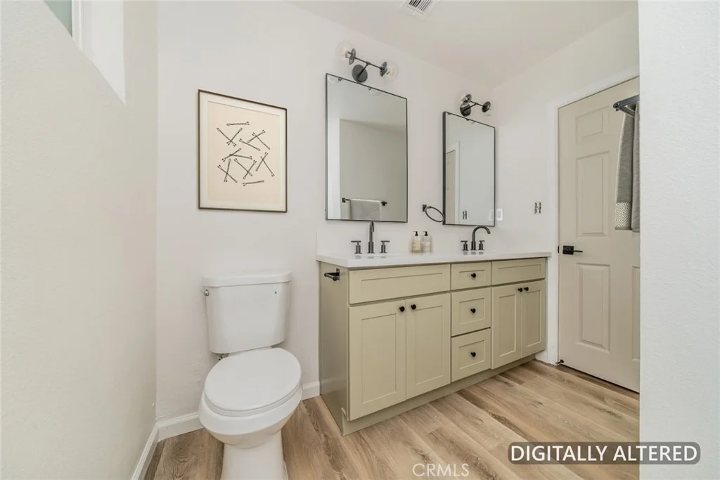 Photo of 2586 Prospect Avenue