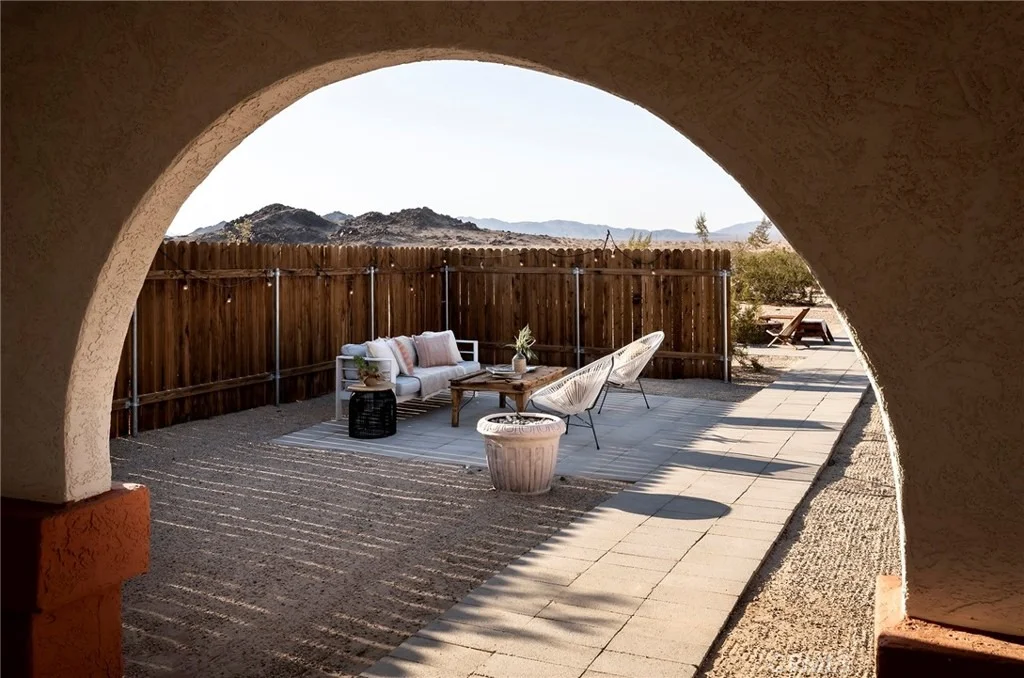 Photo of 80322 Mesa Drive