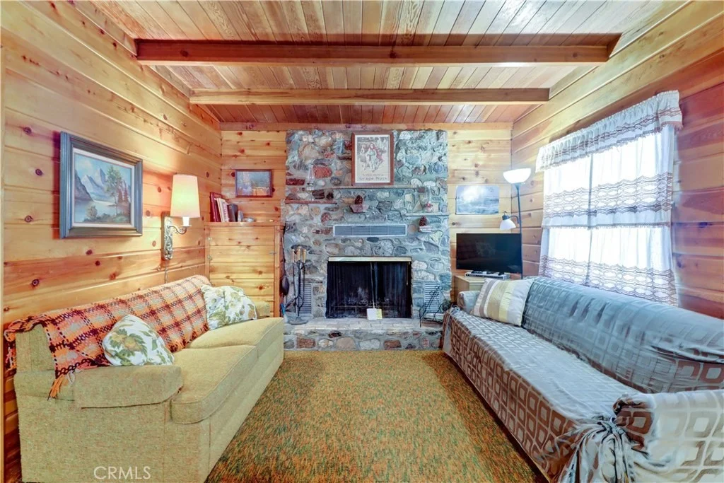 Photo of 1469 Ross