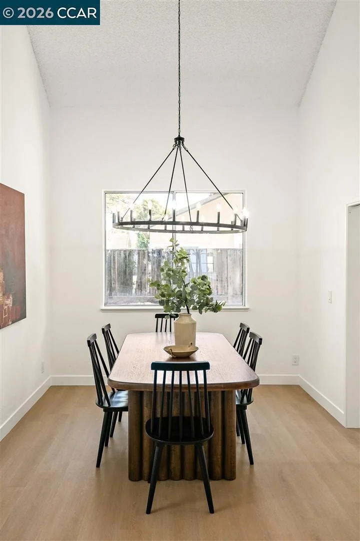 Photo of 1180 Amanda Cir