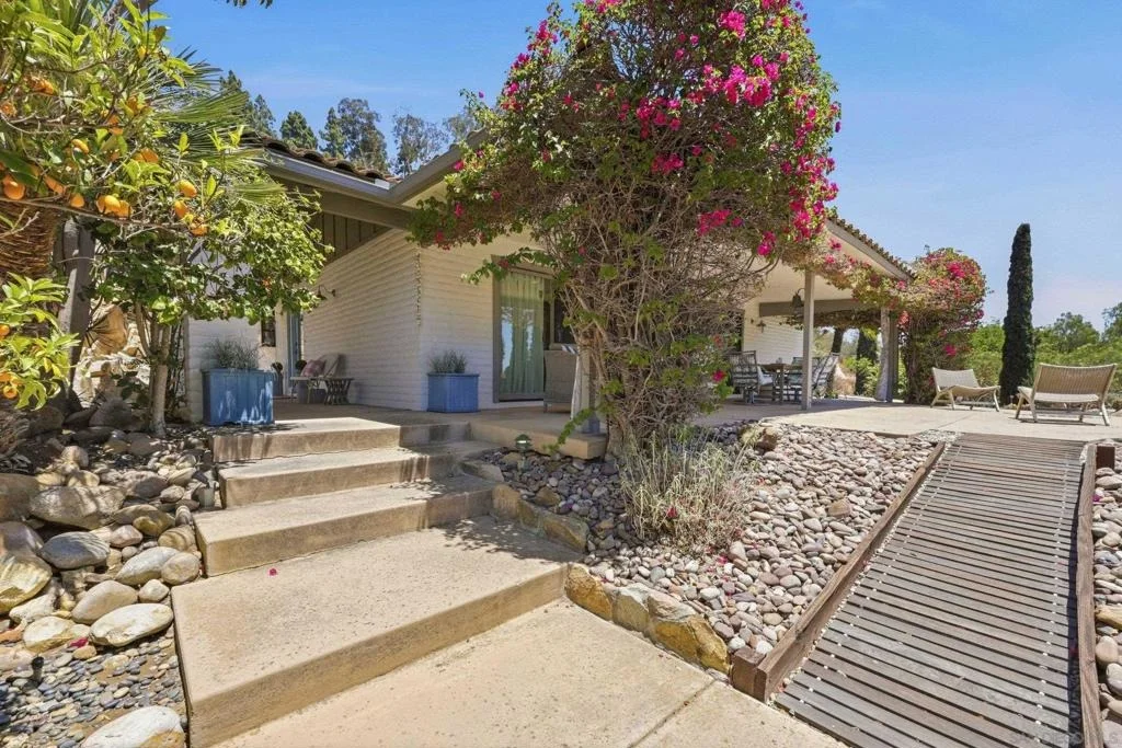 Photo of 1504 Merritt Drive