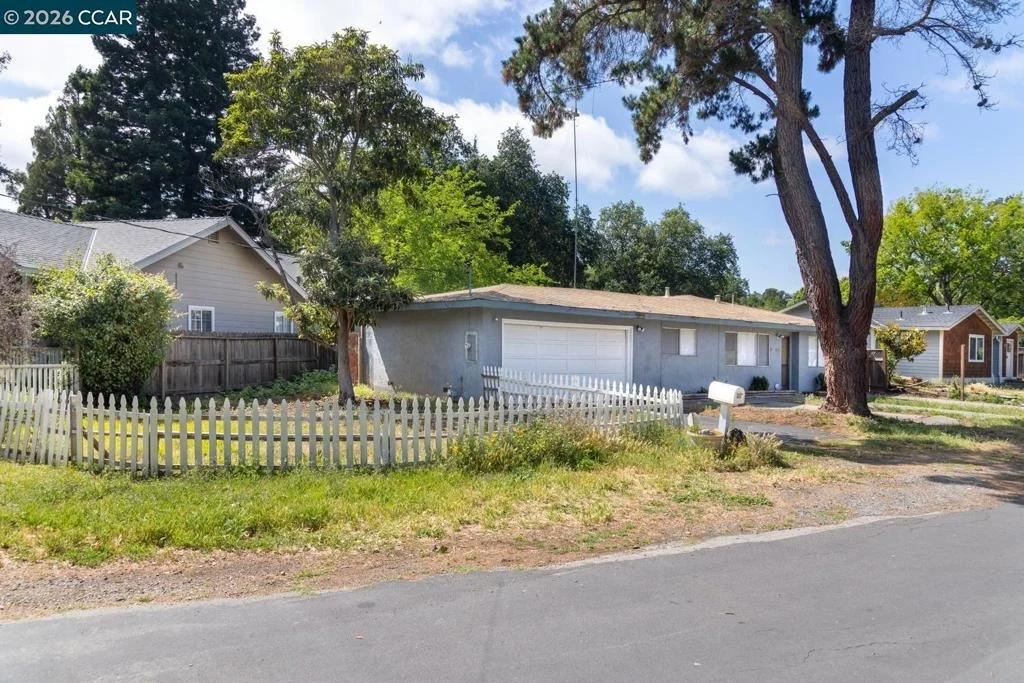 Photo of 453 Bridge Rd