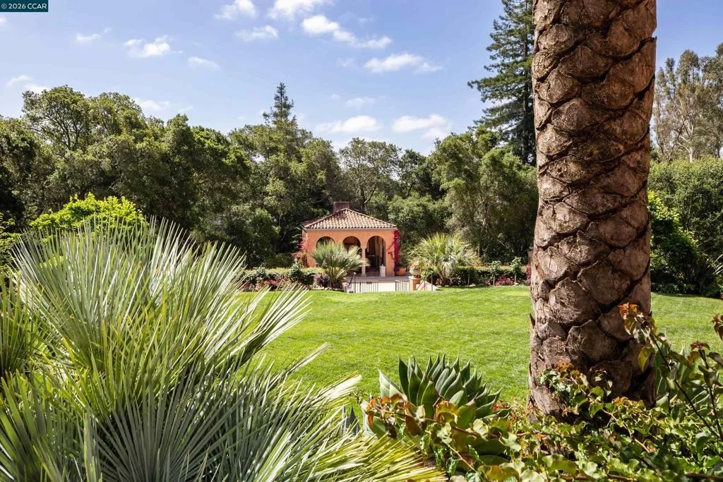 Photo of 280 Indian Rd