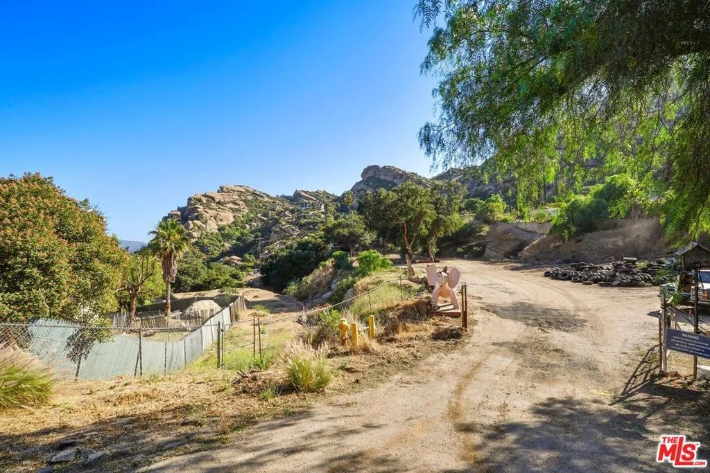 Photo of 670 Bryant Drive