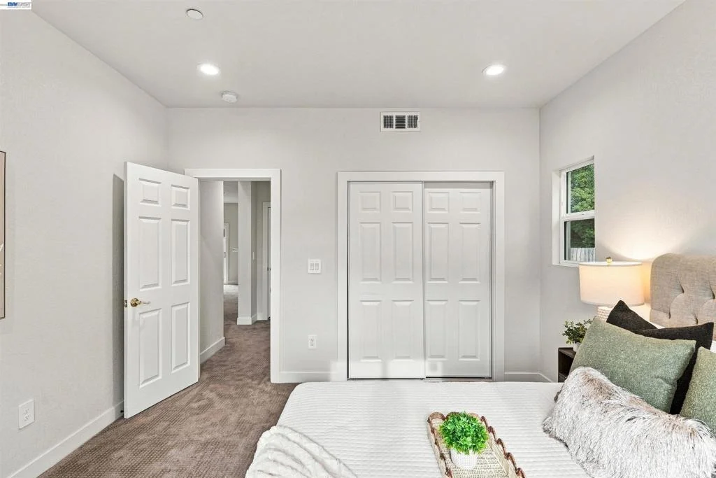 Photo of 2722 Cowell Rd