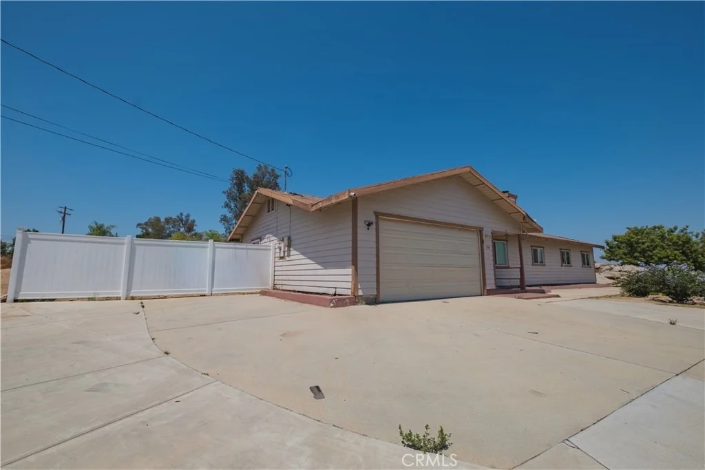 Photo of 1104 Navajo
