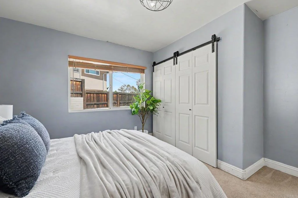Photo of 6915 Oregon Avenue
