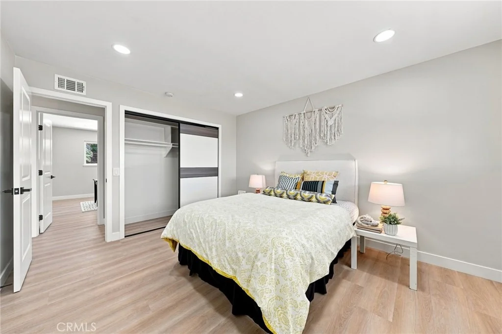 Photo of 633 Dorothy