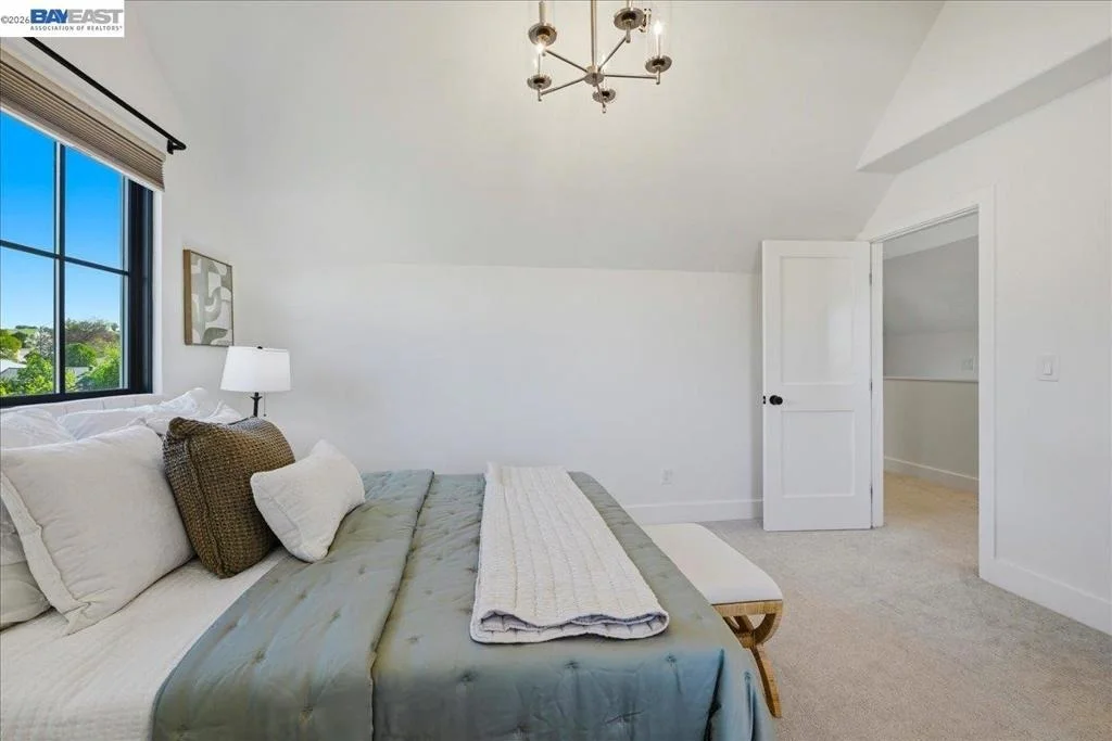 Photo of 3550 Vine St