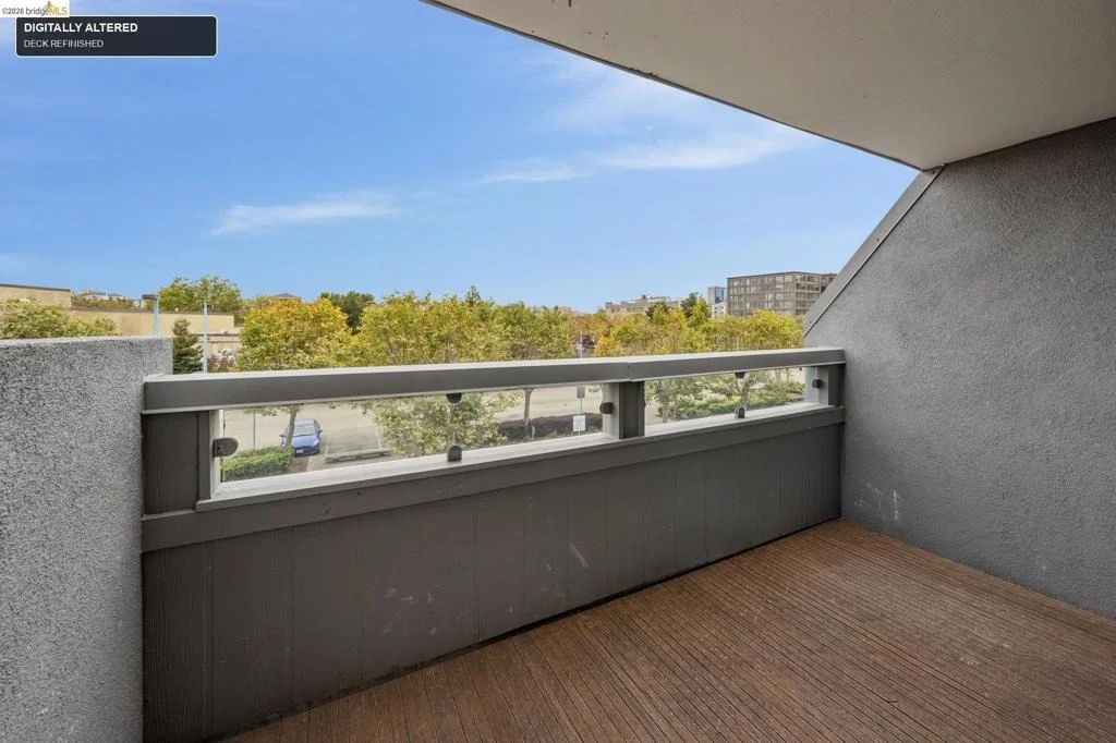 Photo of Unit 207 at 7 Embarcadero West