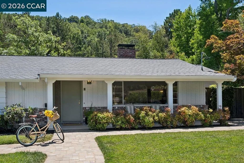 Photo of 3435 Black Hawk Rd