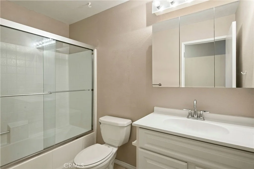 Photo of 1093 Merced Way