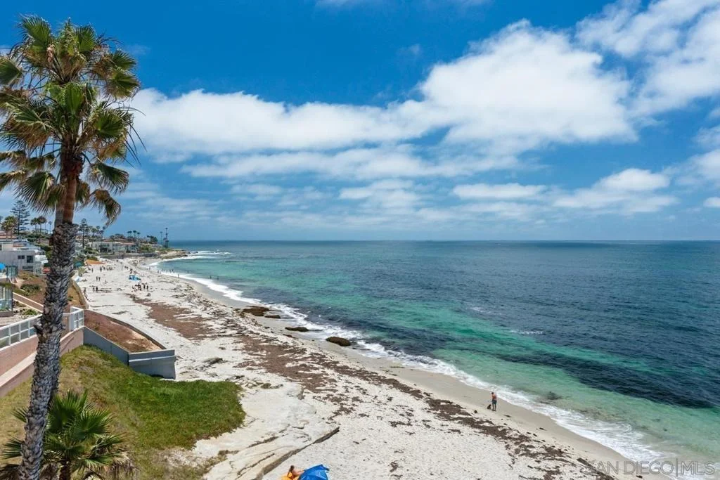 Photo of Unit 405 at 100 Coast