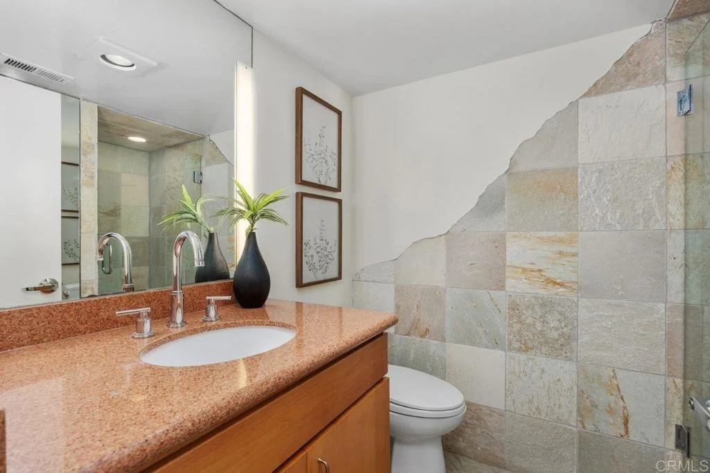 Photo of 7020 Lantana