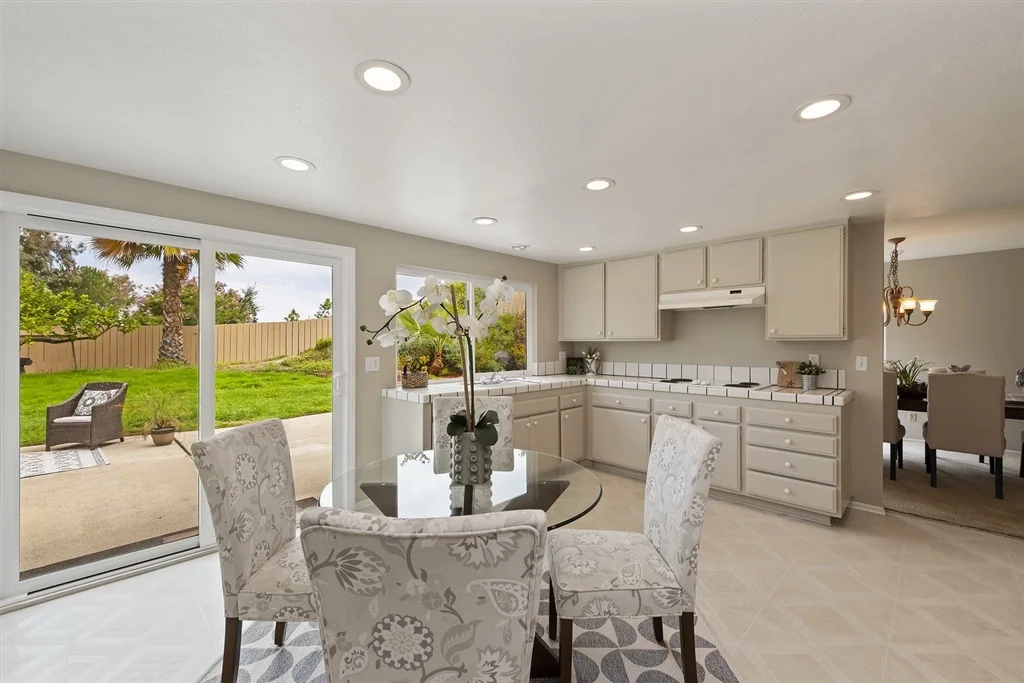 Photo of 1410 VALLEDA LANE