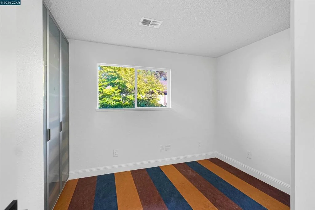Photo of 100 Opal Ct