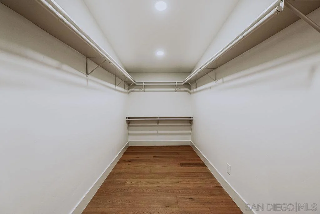 Photo of 4985 Pacifica Dr