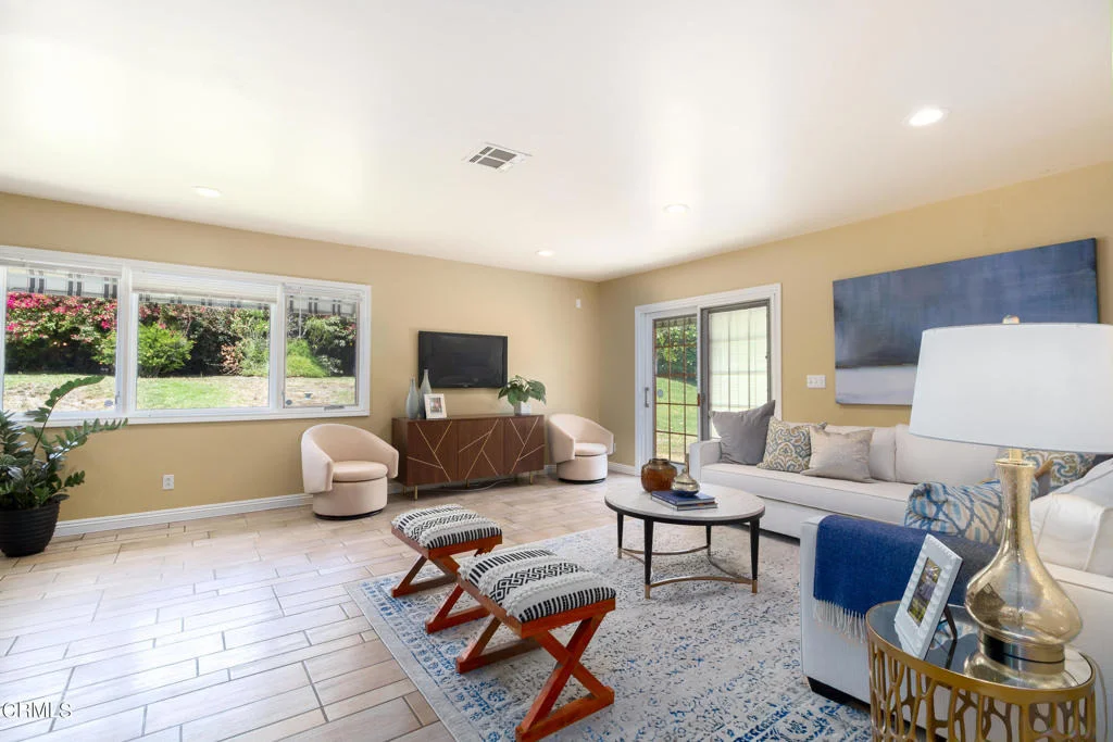 Photo of 1709 Alta Oaks Drive