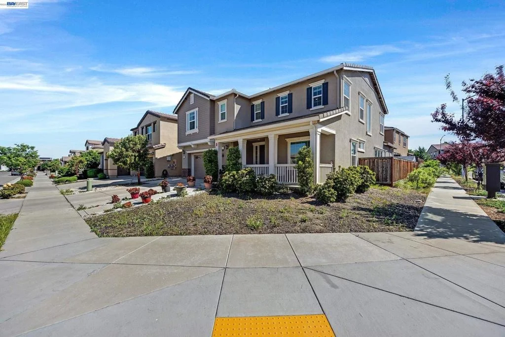 Photo of 1710 Flora Way