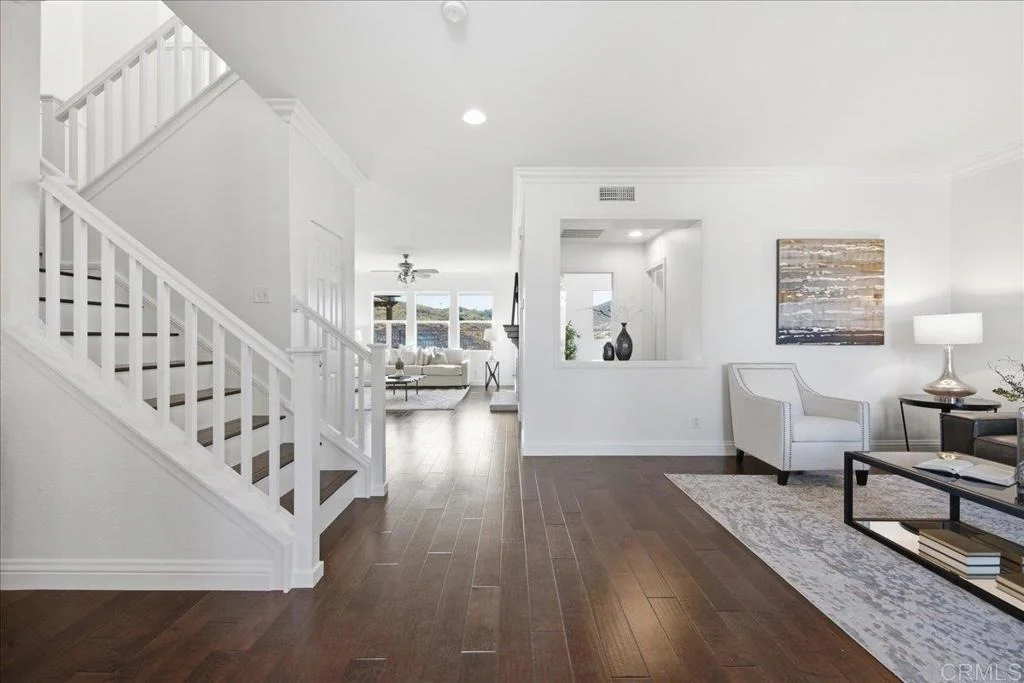 Photo of 812 Avenida Abeja