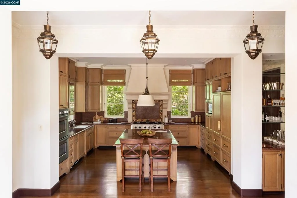 Photo of 280 Indian Rd