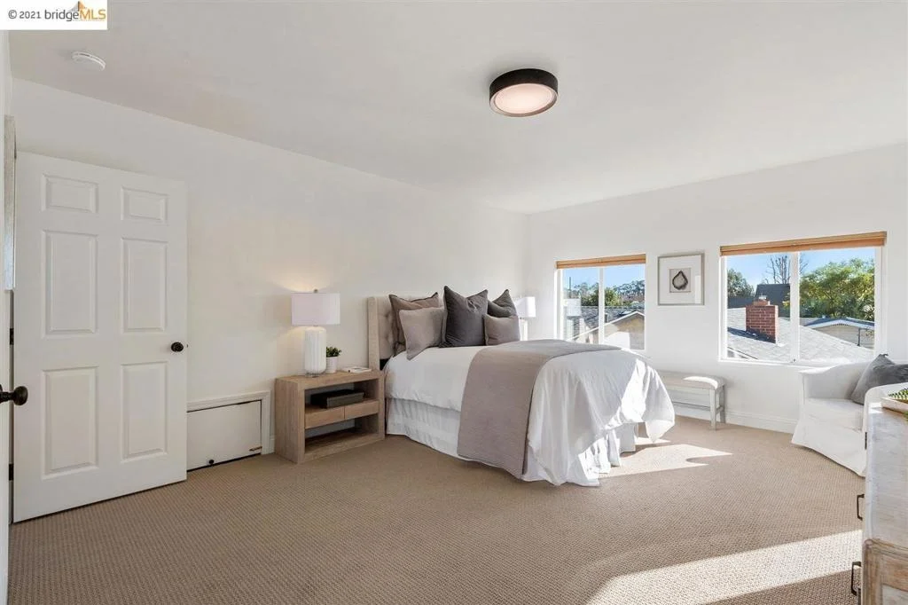 Photo of 450 Lewis Ave
