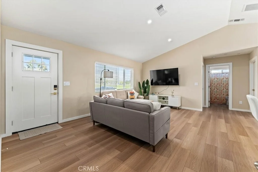 Photo of 24565 Foster Road